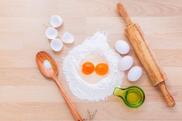 Preparare un piatto per una dieta a base di uova che elimina il peso in eccesso