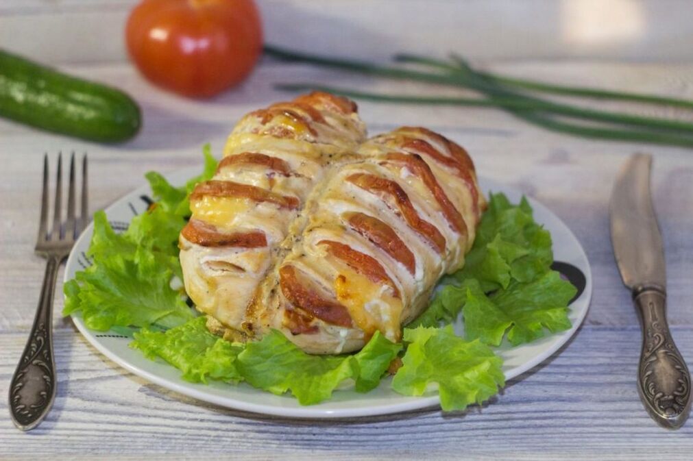 Petti di pollo con una dieta proteica
