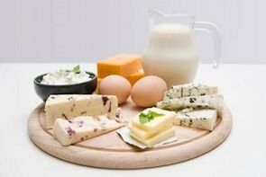 Uova, latticini magri e prodotti a base di latte fermentato per una dieta ricca di proteine